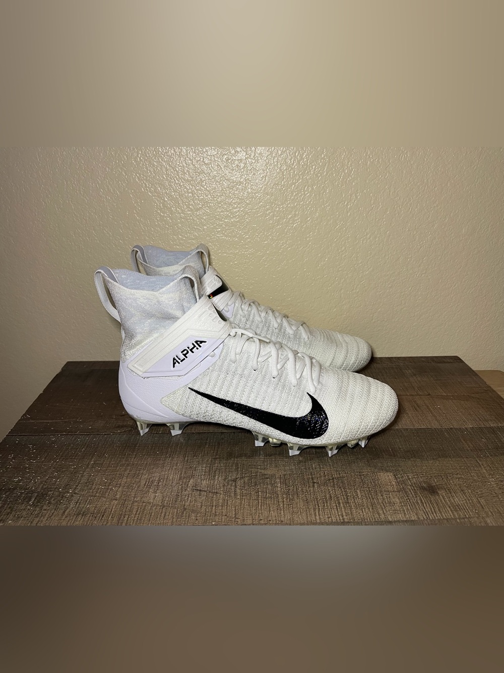 Nike Alpha Menace Elite 2 Wide “White Black”
- Size 13 W Men.
